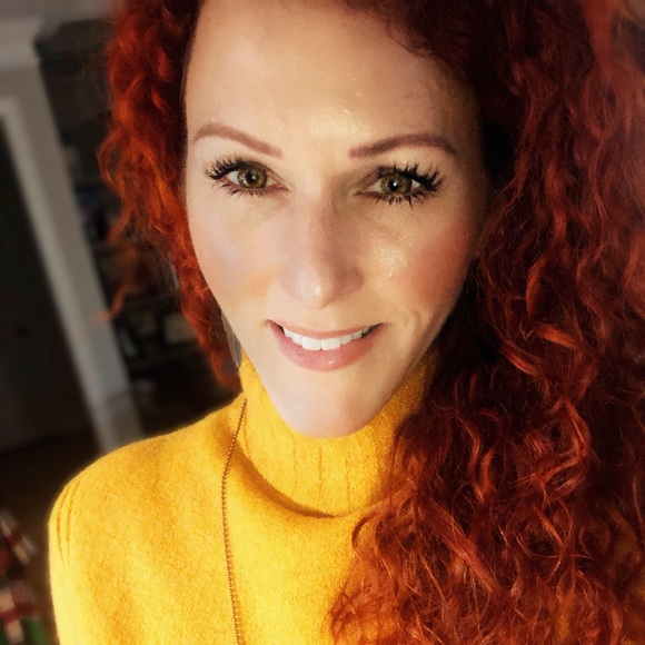 Meet your Posher, Mandy - Picture 7 of 7